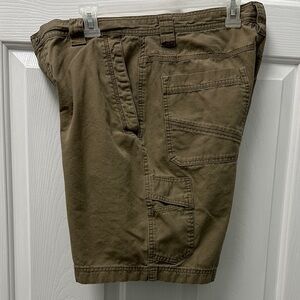 Columbia Men's Khaki Cargo Shorts